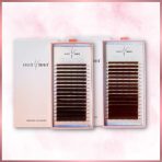 Barna műszempillák